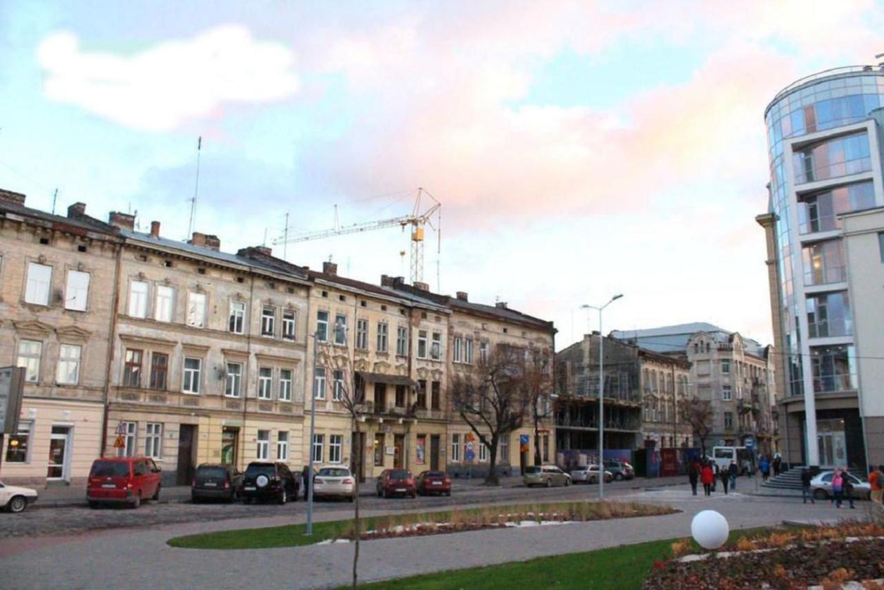 Apartment On Kulisha 29-А Lviv Buitenkant foto